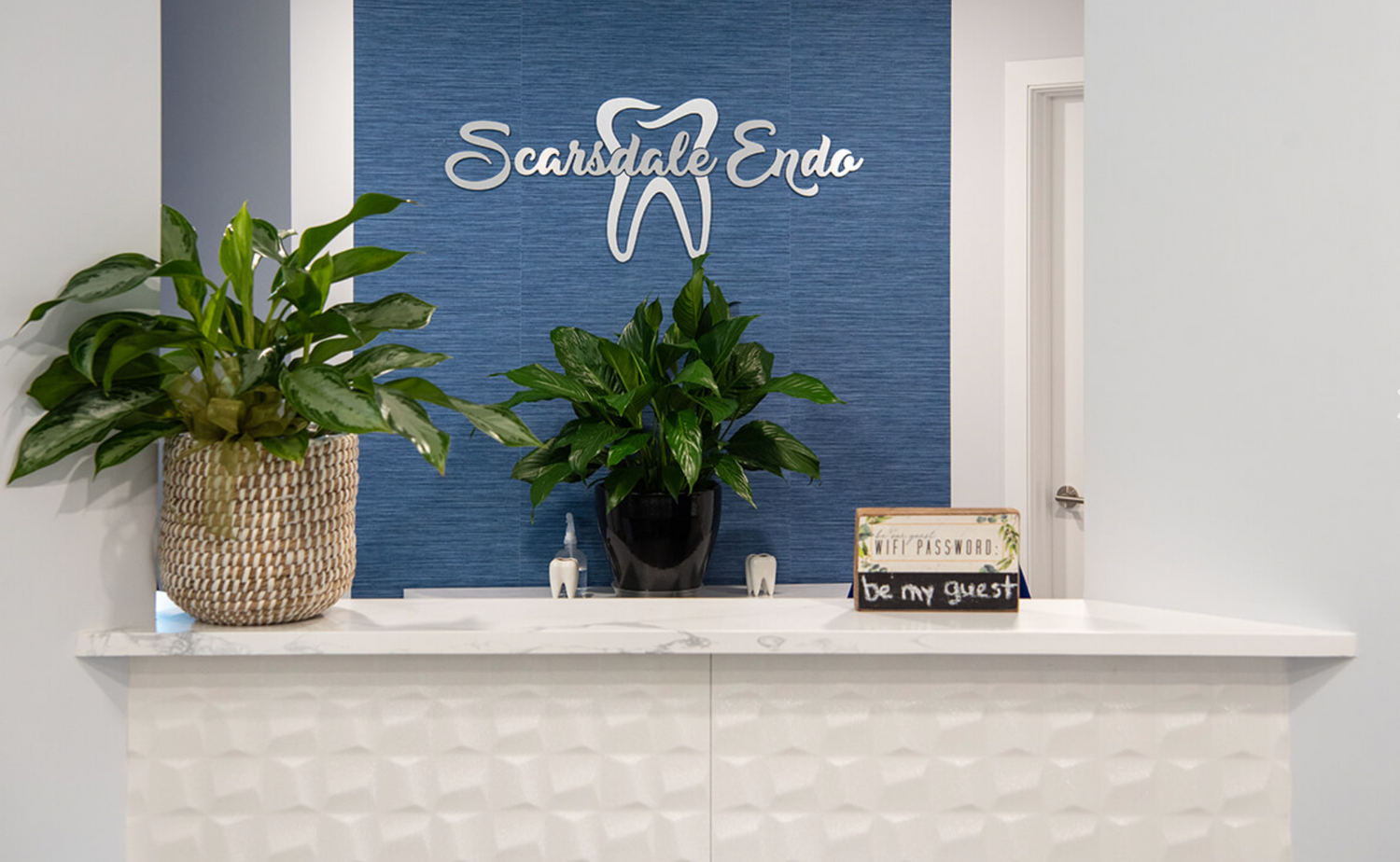 Scarsdale Endo dental office uses Scent Marketing in Ready-to-scent ambient oil and diffuser to make a comforting experience for patients